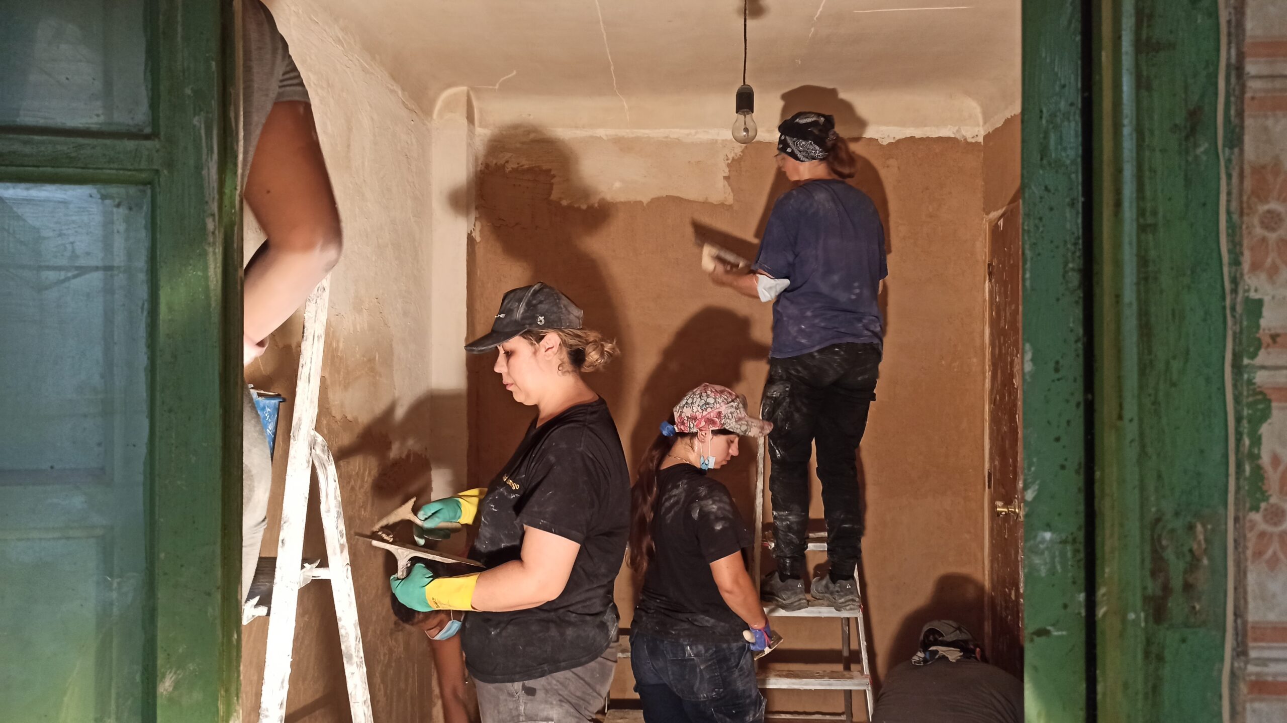 Chantier de Las Revocadoras, création d'une équipe de femmes ouvrières du bâtiment, décembre 2025 © Noé Hidalgo