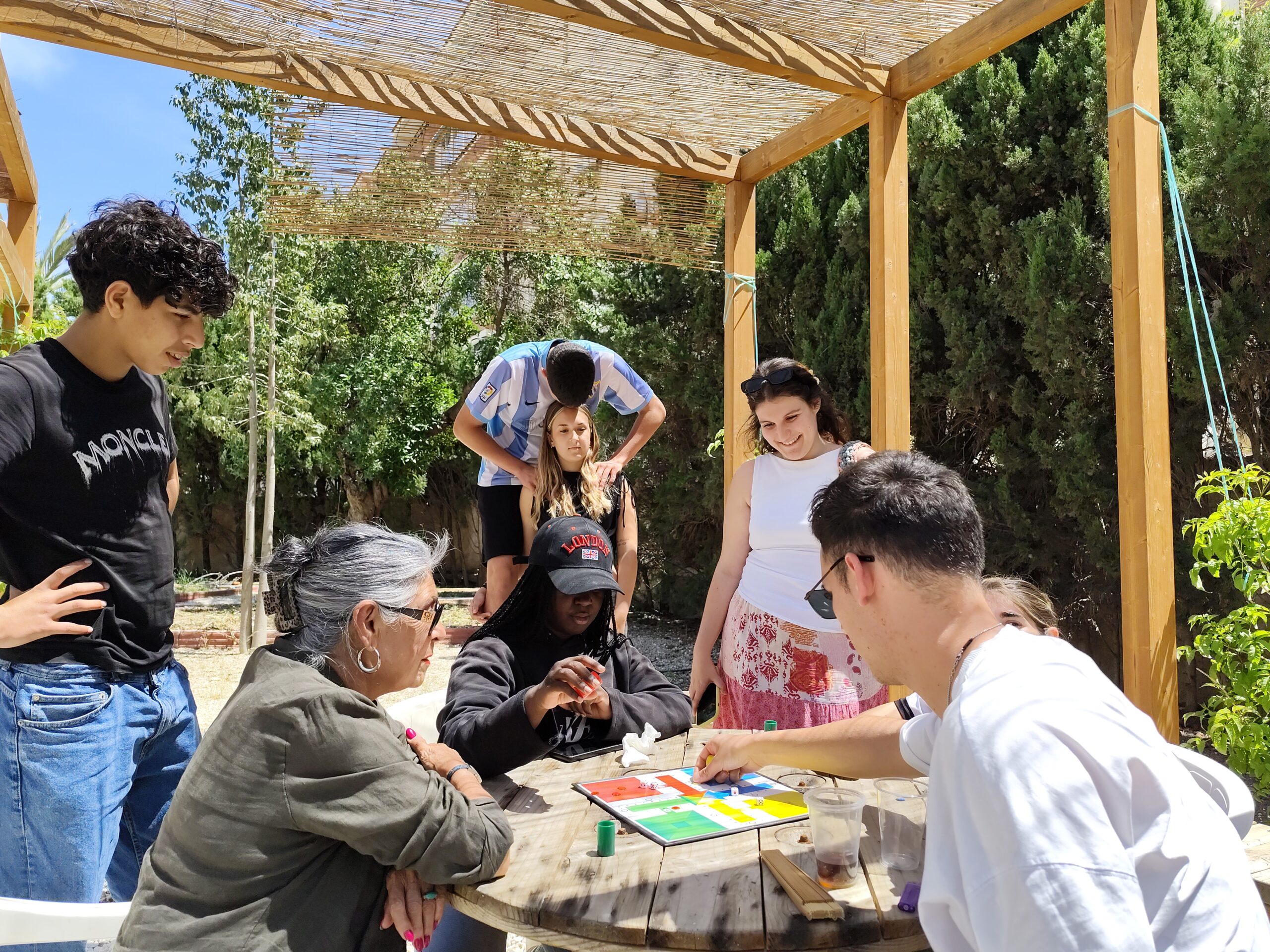 Tournoi de parchís sur un terrain récupéré pour la communauté, février 2025 © Darío Vilana Palomino